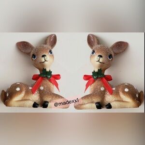 2 Reindeer table top decoration